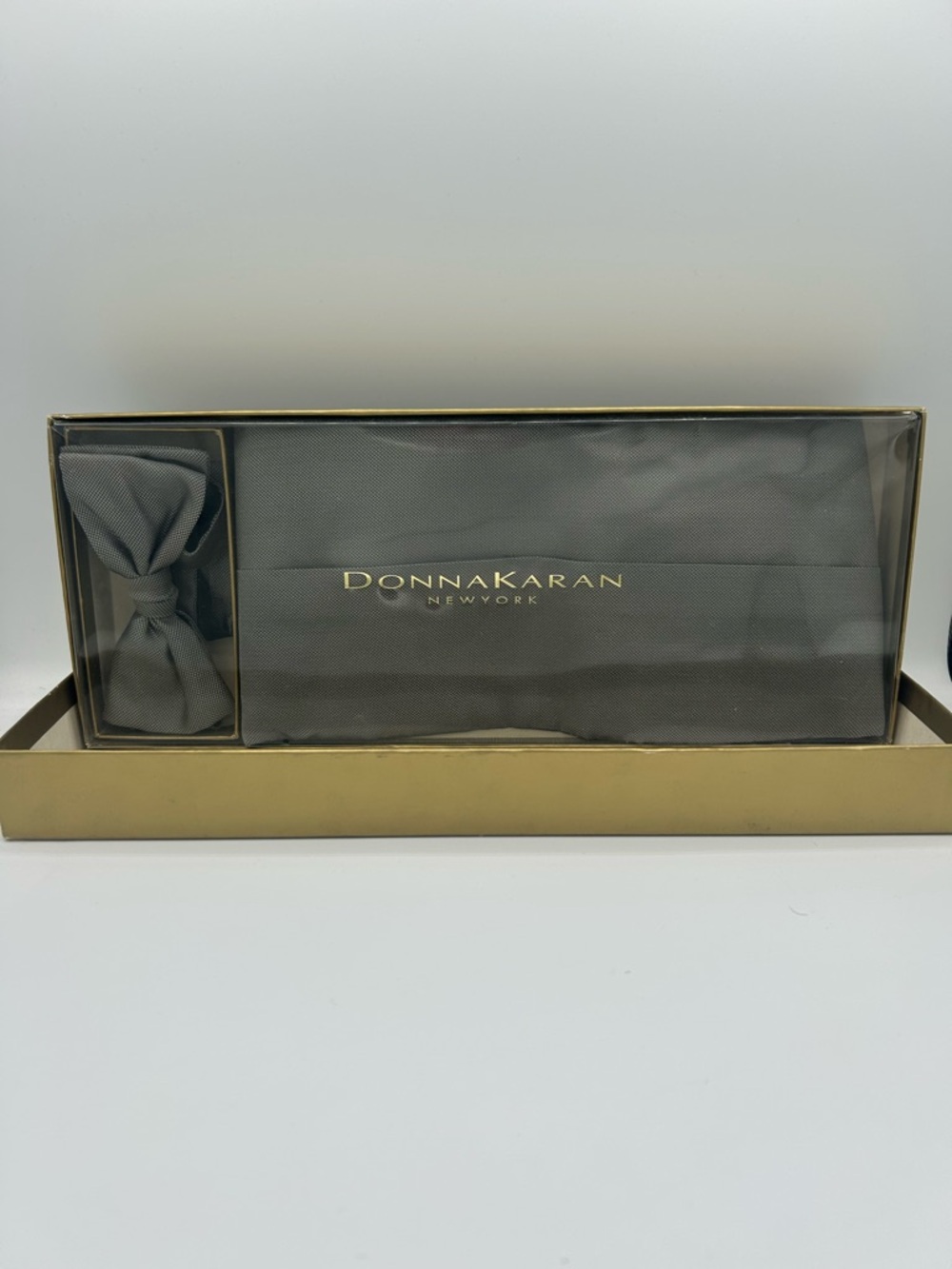 Donna Karan New York Silver Men's Tie and Bow Set - Picture 2 of 6